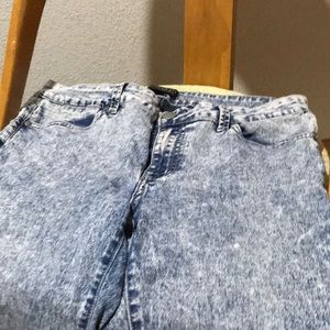 Forever 21 blue acid wash jeans size 16